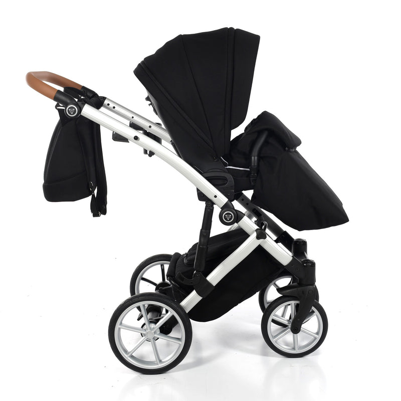 JUNAMA SPACE BLACK - 4IN1 (INCLUDES CAR SEAT & ISOFIX BASE)