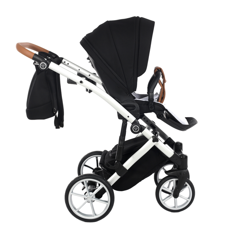 JUNAMA SPACE BLACK - 4IN1 (INCLUDES CAR SEAT & ISOFIX BASE)