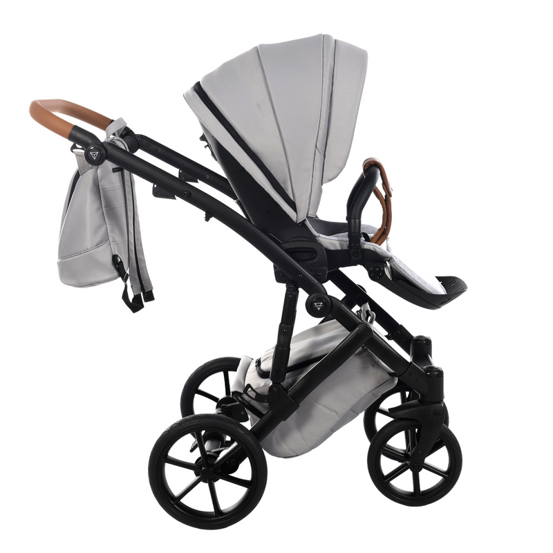 JUNAMA SPACE GREY - 3IN1 (INCLUDES CAR SEAT)