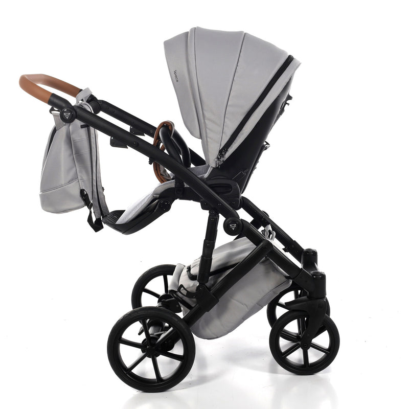 JUNAMA SPACE GREY - 3IN1 (INCLUDES CAR SEAT)