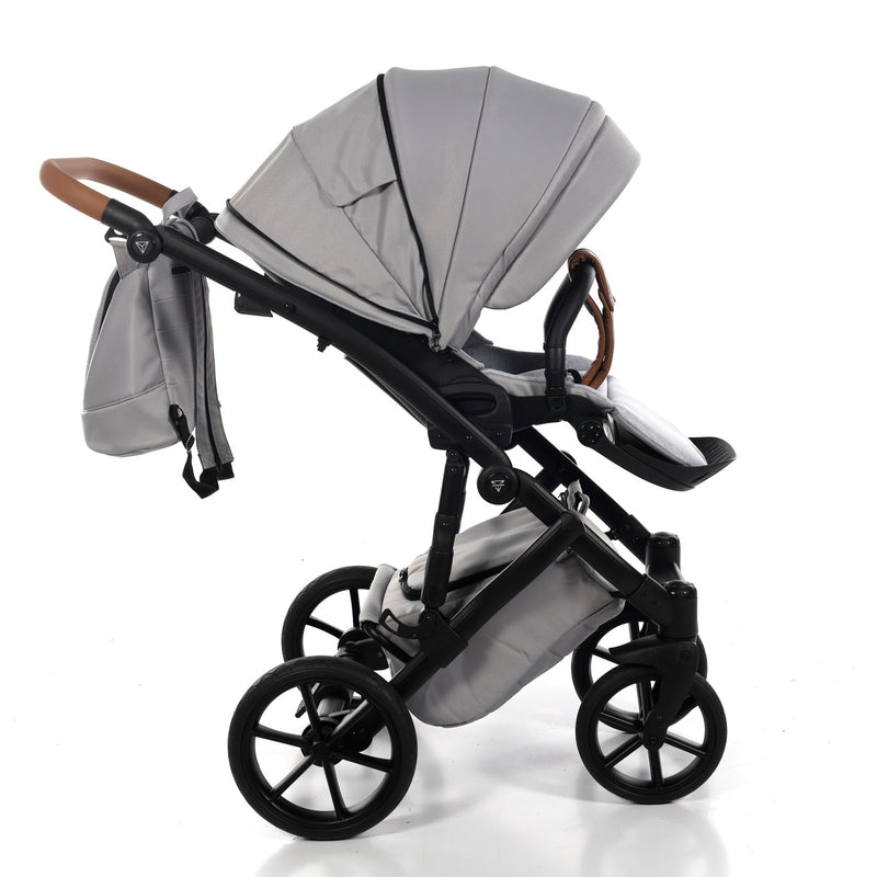 JUNAMA SPACE GREY - 3IN1 (INCLUDES CAR SEAT)