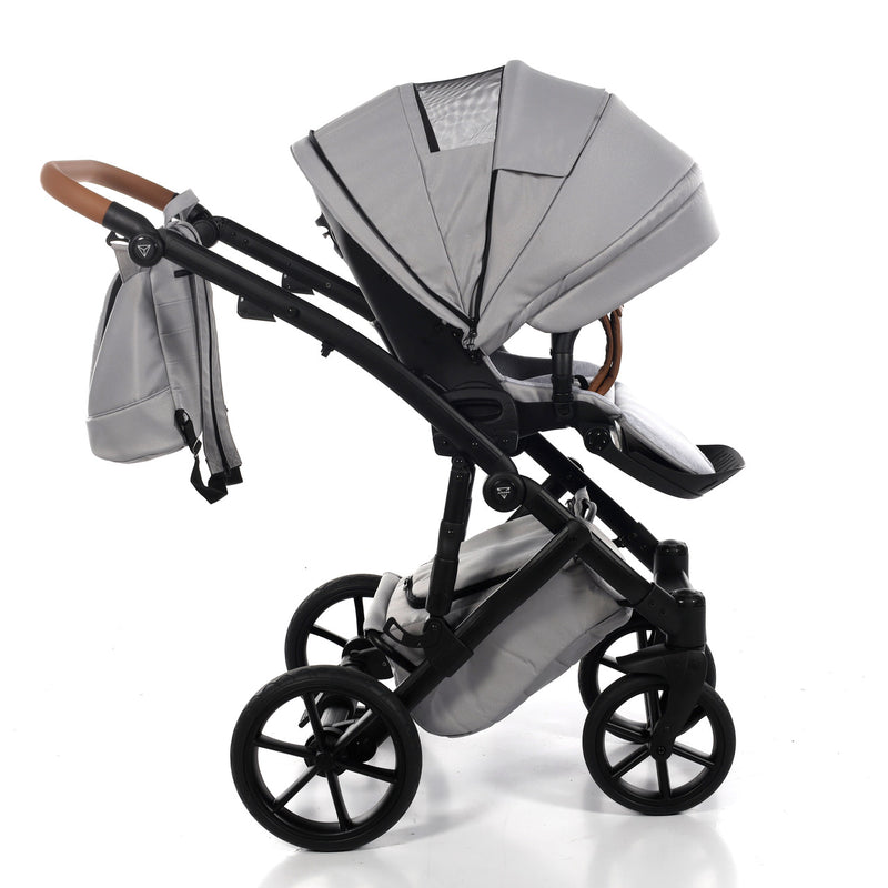 JUNAMA SPACE GREY - 3IN1 (INCLUDES CAR SEAT)