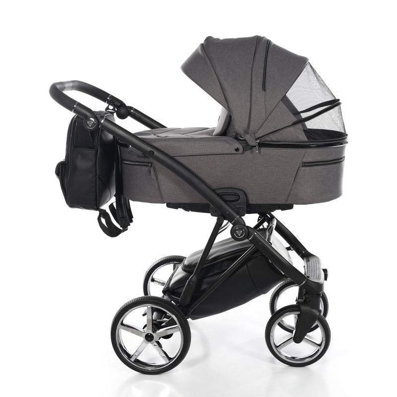 JUNAMA AIR GRAPHITE - 3IN1 (INCLUDES CAR SEAT)