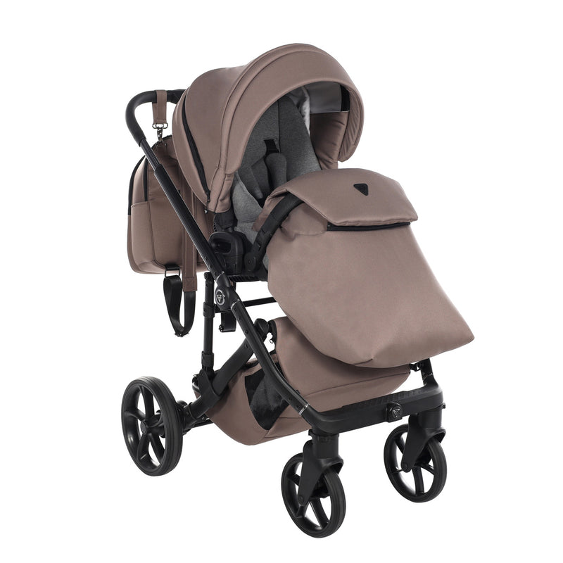 JUNAMA TERMO BEIGE - 4IN1 (INCLUDES CAR SEAT & ISOFIX BASE)