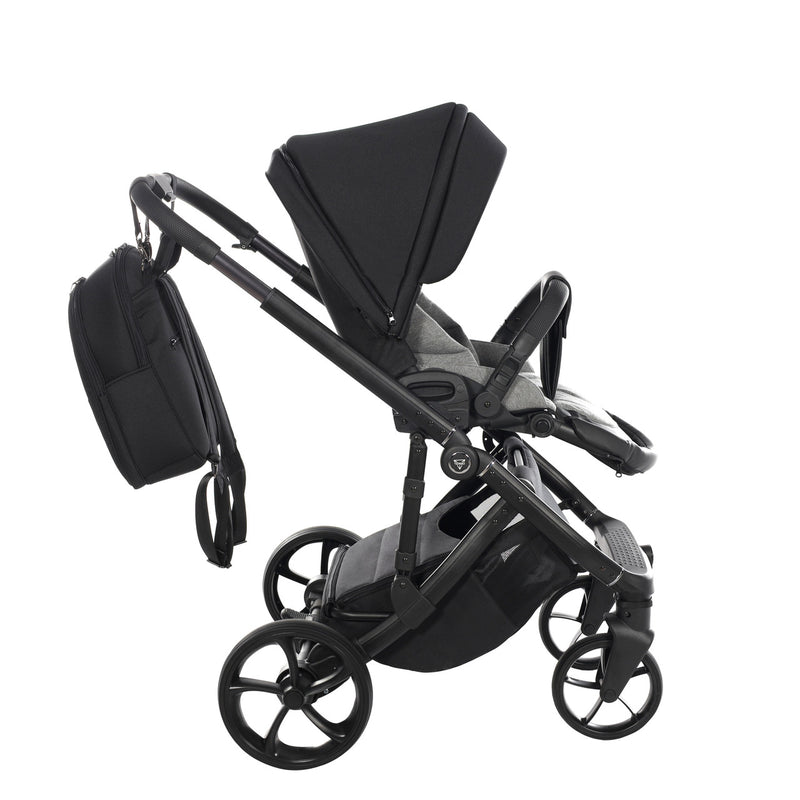 JUNAMA TERMO BLACK - 4IN1 (INCLUDES CAR SEAT & ISOFIX BASE)