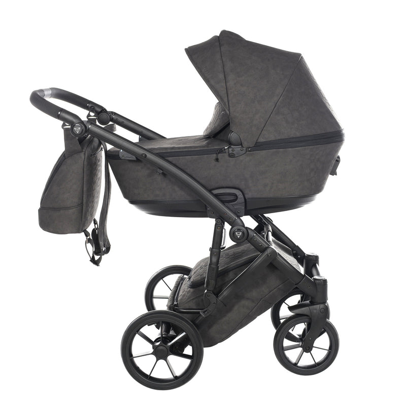 JUNAMA SPACE CARO GREY - 3IN1 (INCLUDES CAR SEAT)