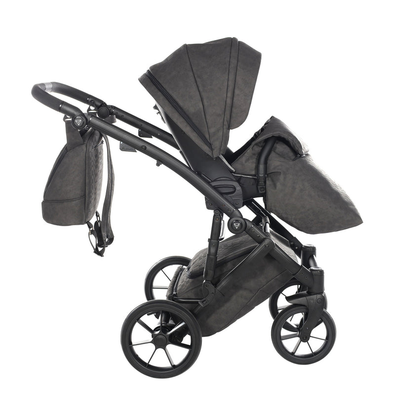 JUNAMA SPACE CARO GREY - 3IN1 (INCLUDES CAR SEAT)