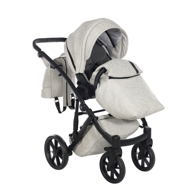 JUNAMA SPACE CARO LIGHT GREY - 3IN1 (INCLUDES CAR SEAT)