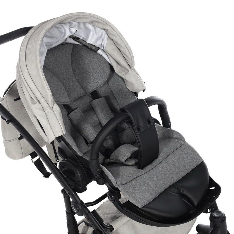 JUNAMA SPACE CARO LIGHT GREY - 3IN1 (INCLUDES CAR SEAT)