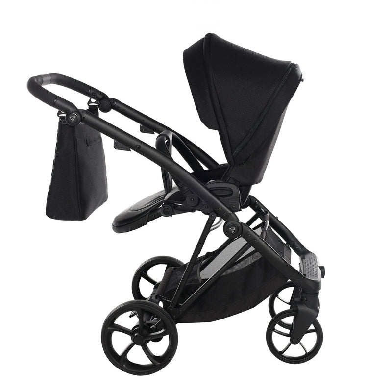 JUNAMA AIR V3 BLACK 4IN1 (INCLUDES CAR SEAT & ISOFIX BASE)