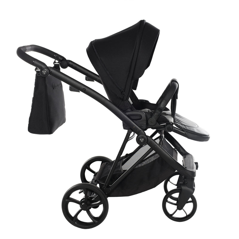 JUNAMA AIR V3 BLACK 4IN1 (INCLUDES CAR SEAT & ISOFIX BASE)