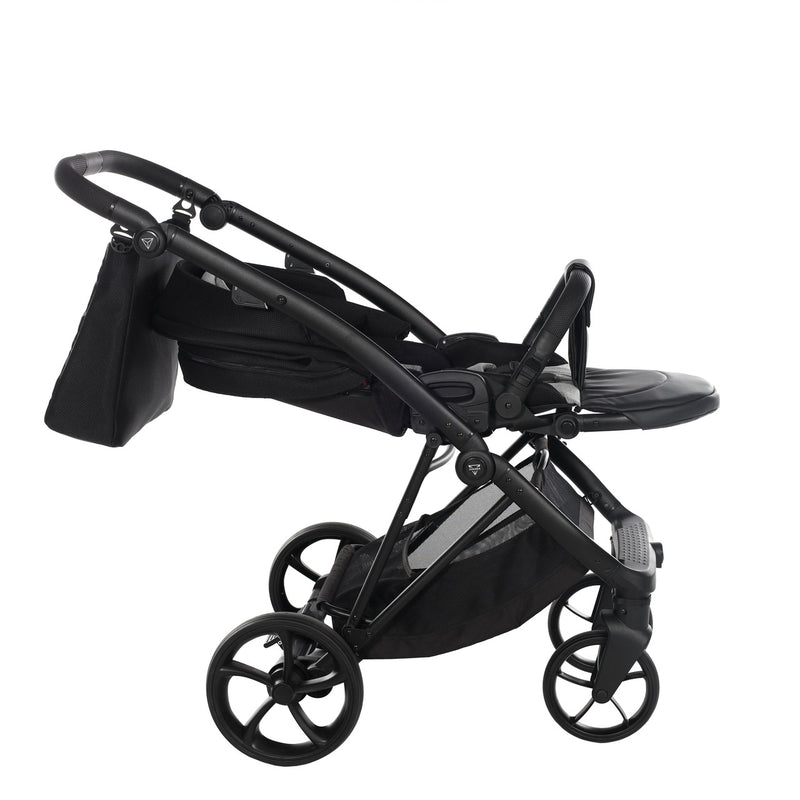 JUNAMA AIR V3 BLACK 4IN1 (INCLUDES CAR SEAT & ISOFIX BASE)