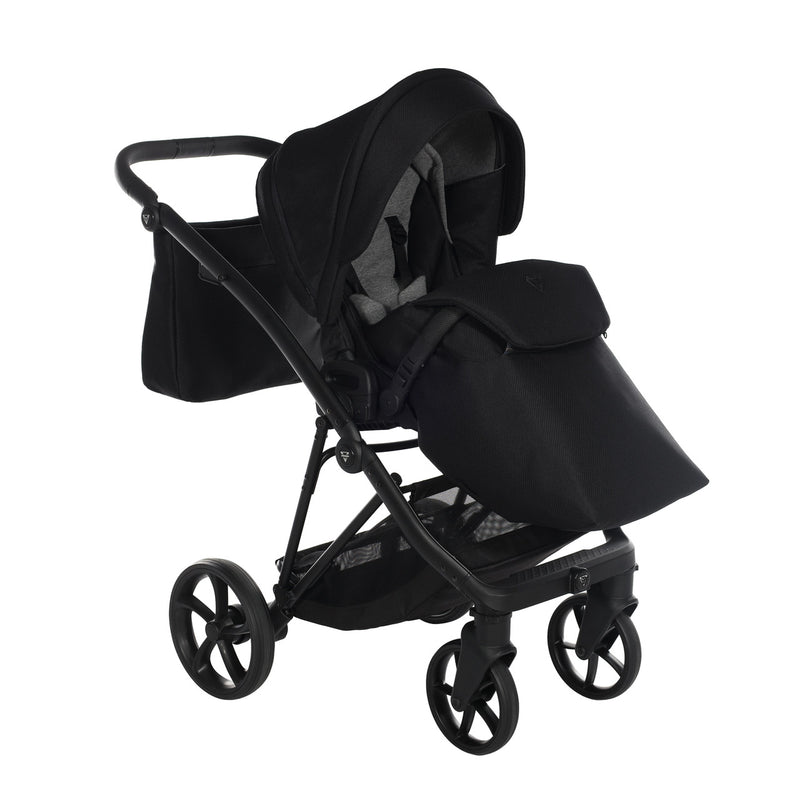 JUNAMA AIR V3 BLACK 4IN1 (INCLUDES CAR SEAT & ISOFIX BASE)