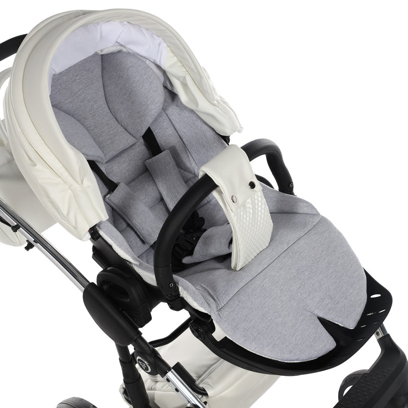 JUNAMA FLUO INDIVIDUAL WHITE SILVER - 3IN1 (INCLUDES CAR SEAT)