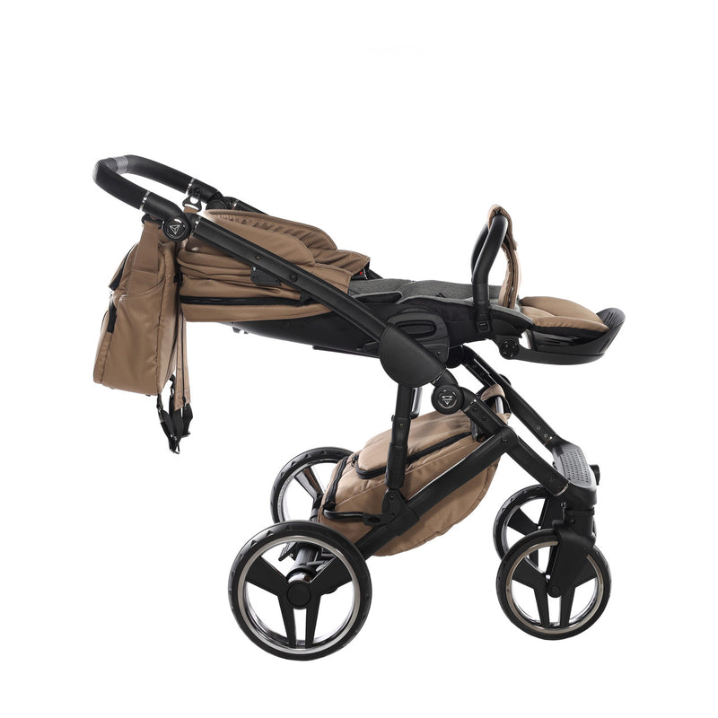 JUNAMA CORE SAND - 3IN1 (INCLUDES CAR SEAT)