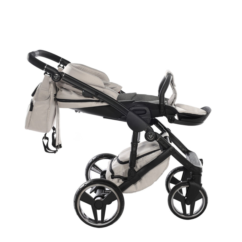 JUNAMA CORE CLAY GREY - 3IN1 (INCLUDES CAR SEAT)