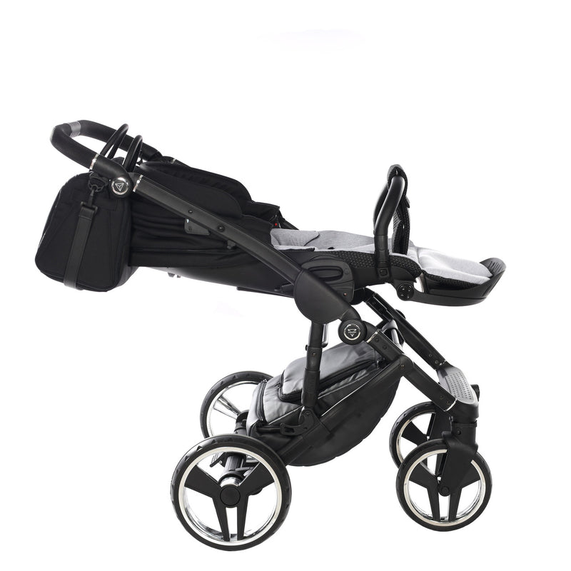 JUNAMA FLUO INDIVIDUAL SATIN BLACK SILVER - 3IN1 (INCLUDES CAR SEAT)