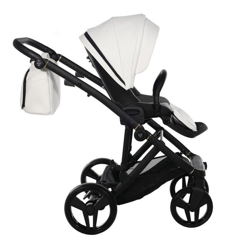 JUNAMA CLASSIC WHITE - 3IN1 (INCLUDES CAR SEAT)