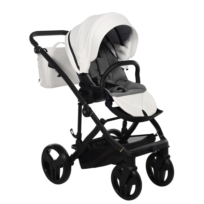 JUNAMA CLASSIC WHITE - 4IN1 (INCLUDES CAR SEAT & ISOFIX BASE)