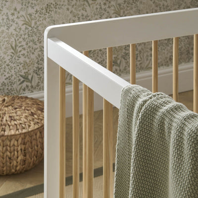 CuddleCo - Nola Cot bed - White / Natural